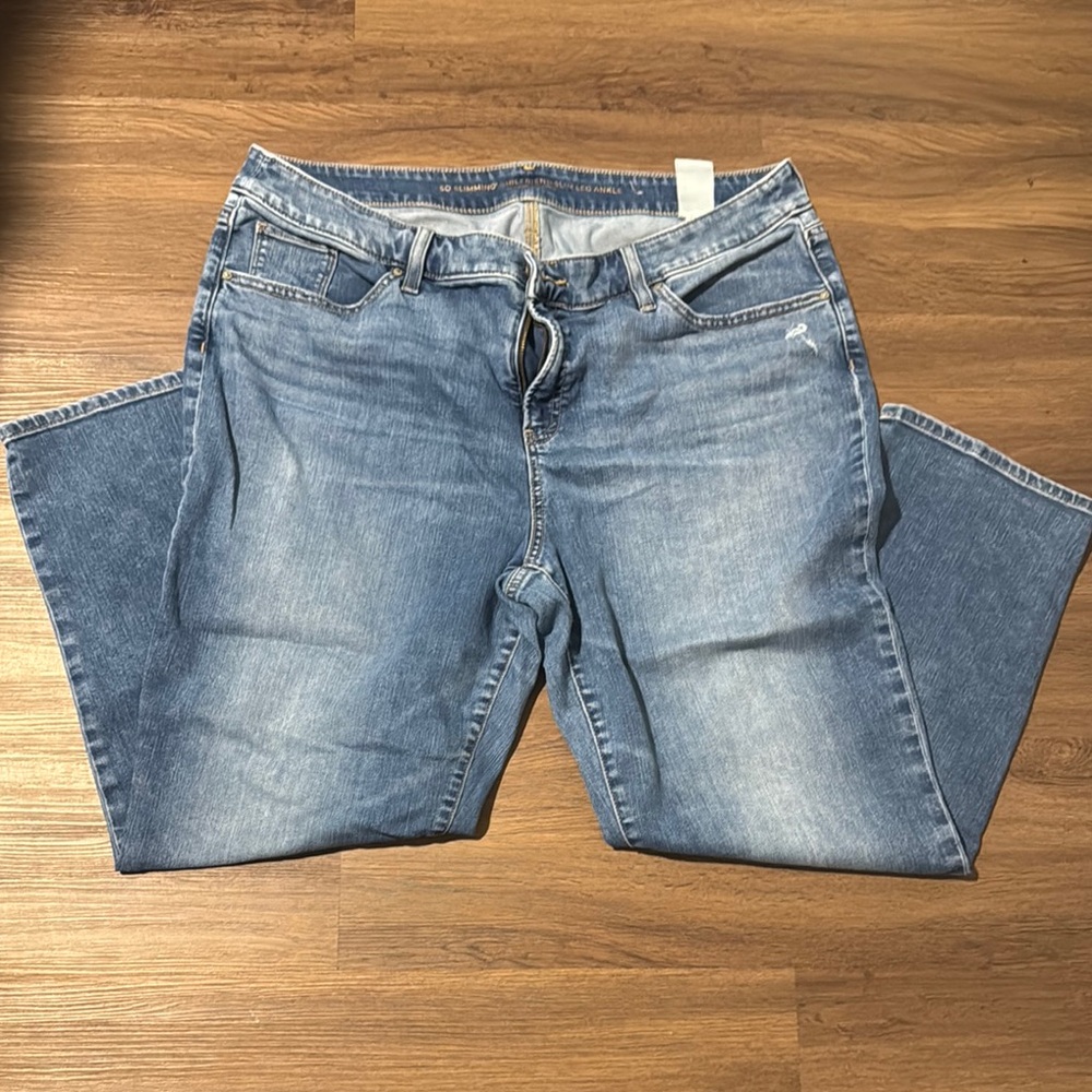 Chico's So Slimming Girlfriend Slim Leg Ankle Jeans Size 3R
